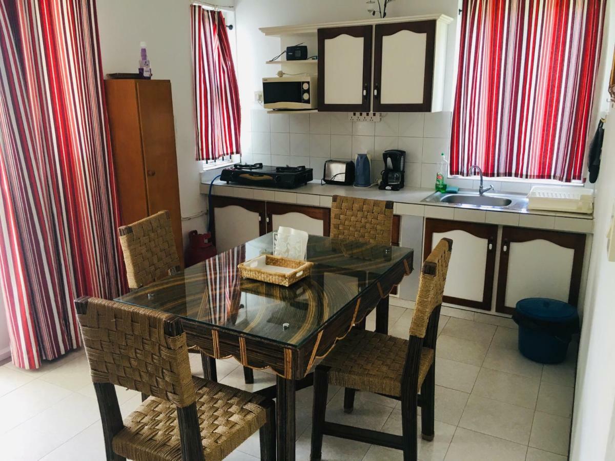 Les Gentilhommieres Guest House ทรู โอซ์ บิชส์ ภายนอก รูปภาพ